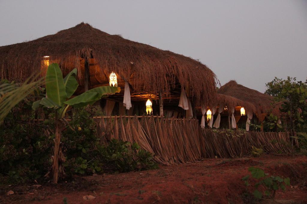 Banyan Tree Yoga Hotel Mandrem Exterior photo