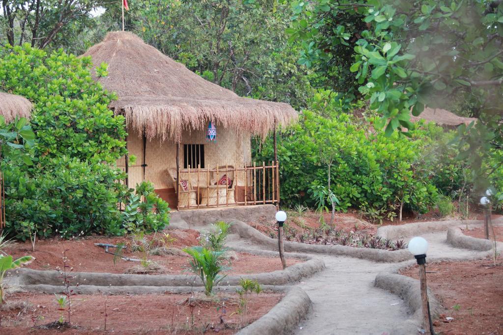 Banyan Tree Yoga Hotel Mandrem Exterior photo